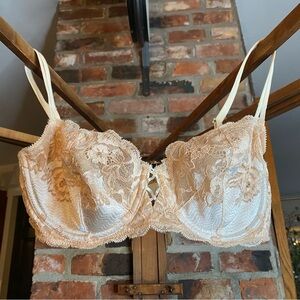 VS Victoria’s Secret Unlined Demi Bra